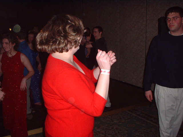 Michelle getting down.jpg (65909 bytes)